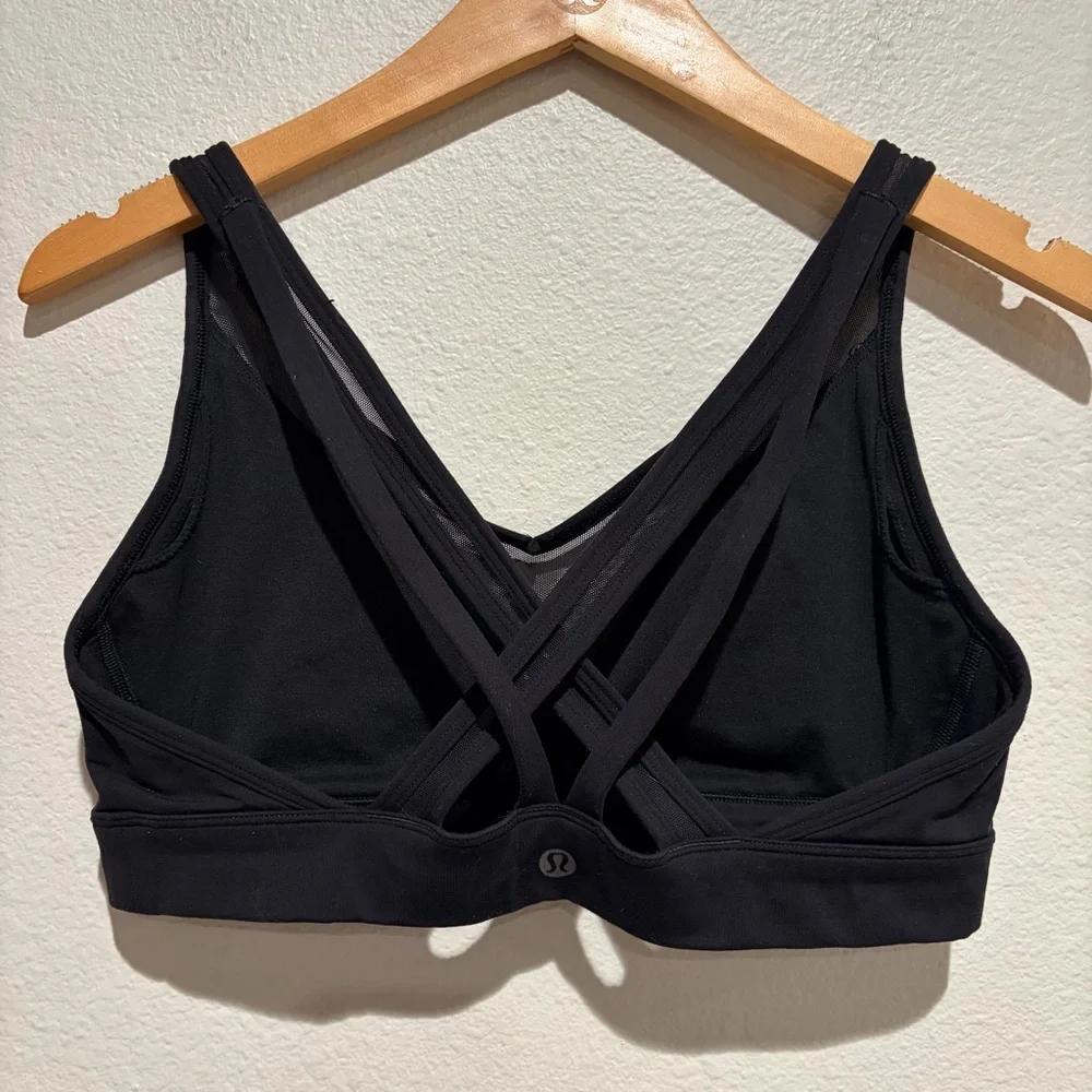 Lululemon Minimalist Bra Black SZ 8 - Picture 5 of 9